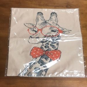 Giraffe pillow cover